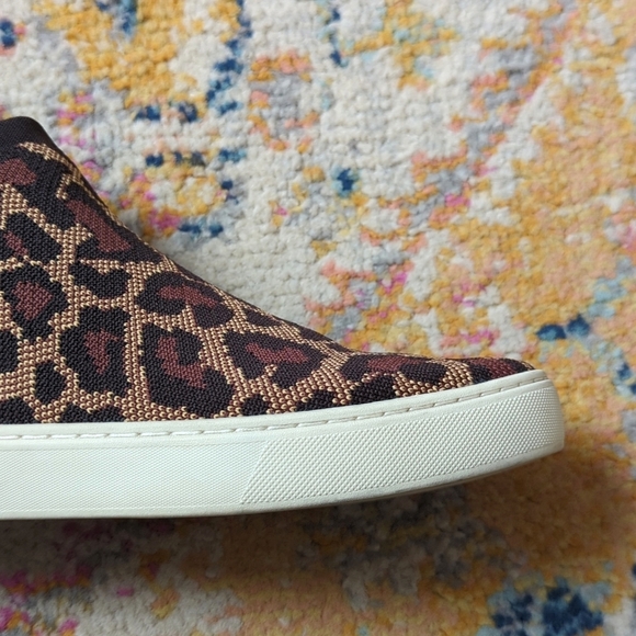 Rothy's The Chelsea‎ Wildcat Jacquard Knit Slip On Ankle Bootie Sneakers Brown 9 - Picture 9 of 16